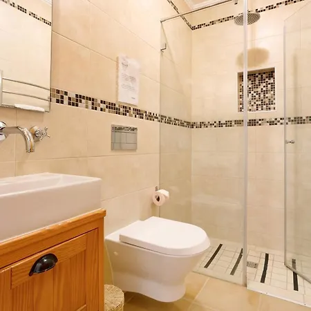 Monte Do Tanoeiro - Casa Tonel ロジル